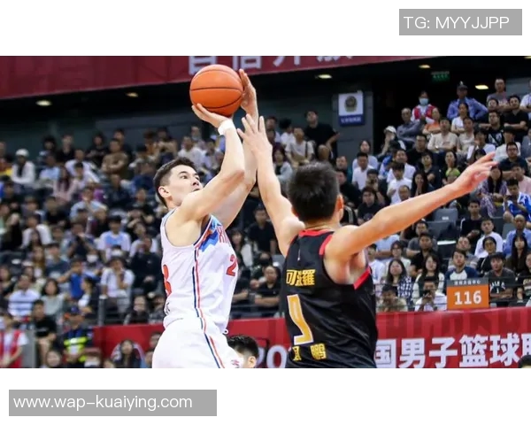 贺希宁砍下30分带领六人得分上双深圳逆转战胜江苏肯帝亚赢得胜利